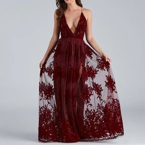 ✨SOLD✨ Burgundy Plunge Deep V Tulle Velvet Floral Maxi Dress Size Medium